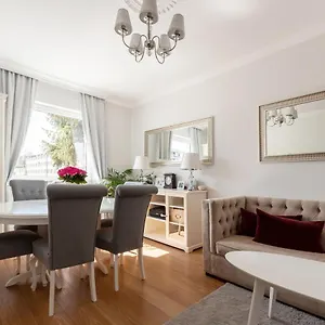 https://elegant-apartment-with-a-garden-near-the-old-town.gdanskhotel.org